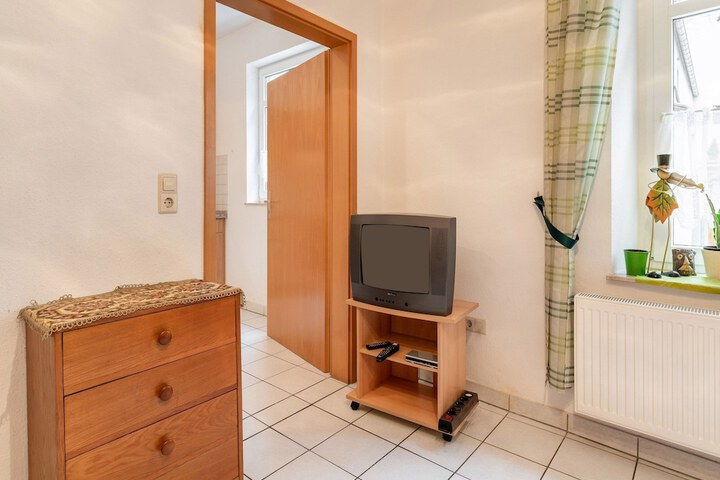 Room 17 of 39