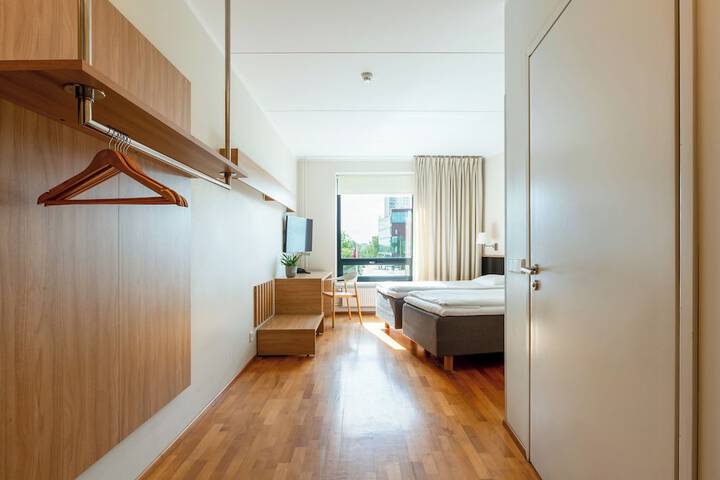 Room 26 of 53