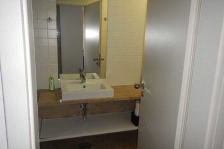 Room 9 of 23