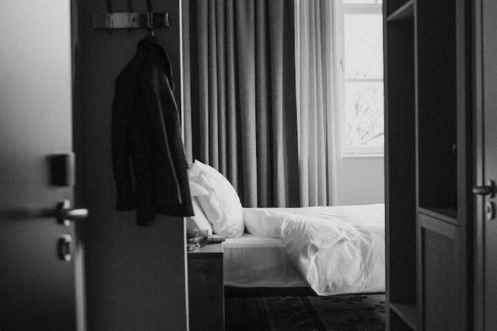 Room 17 of 48