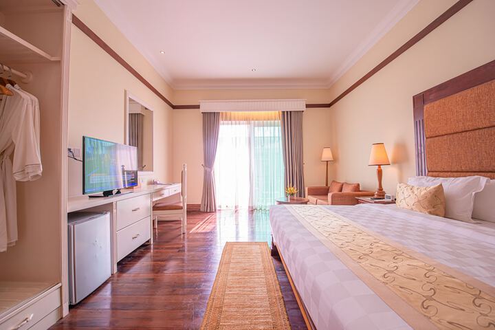 Room 28 of 113