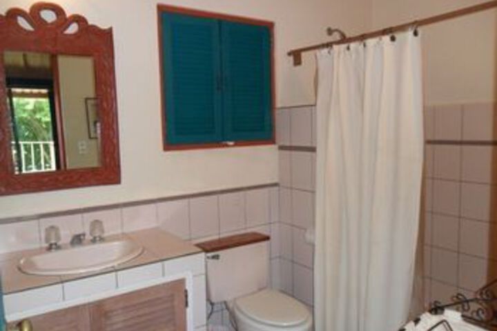 Room 15 of 163