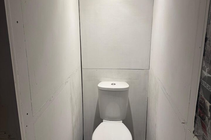 Room 146 of 156