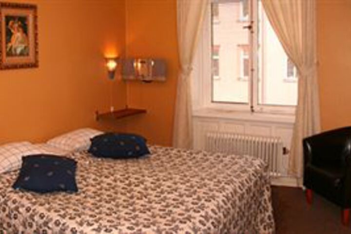 Room 22 of 28