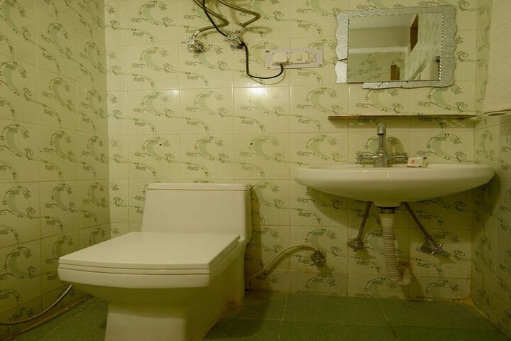 Room 7 of 20