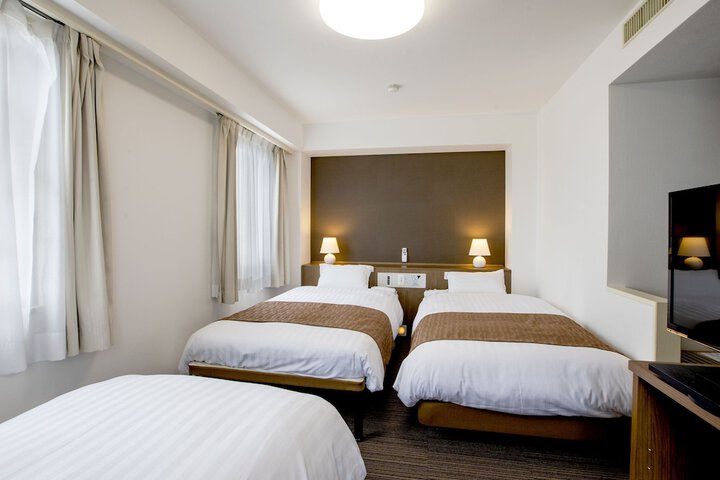 Room 15 of 44
