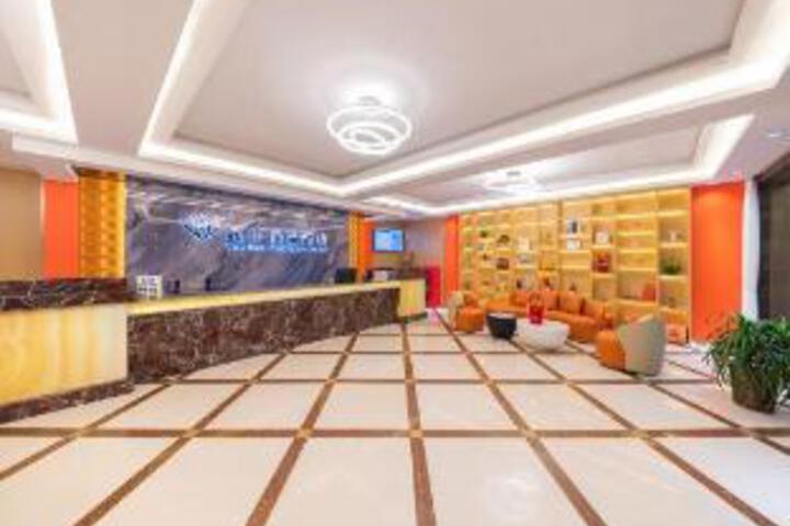 Yaohua Shangpin Hotel (Wuzhou Mengshan Yongan Ancient City)