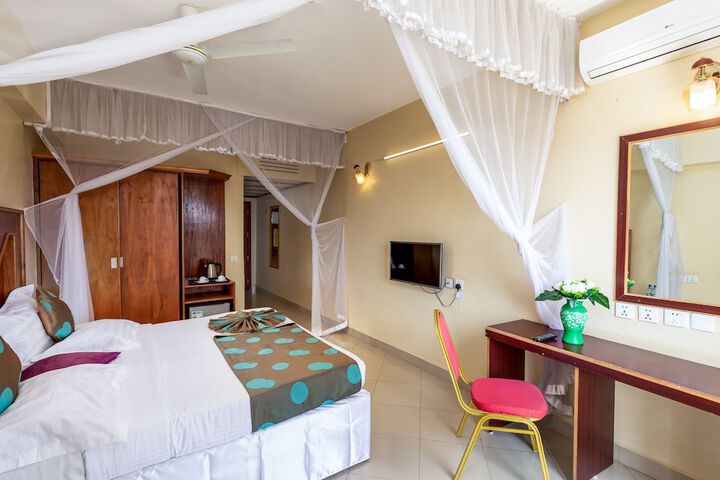 Room 30 of 71