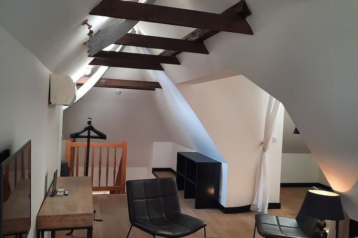 Room 8 of 39