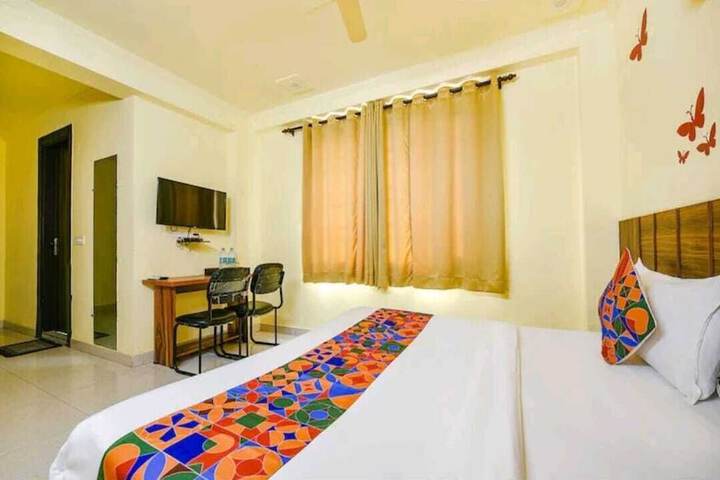 Room 4 of 14