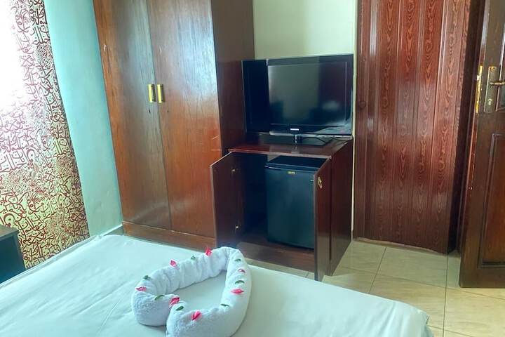 Room 15 of 65