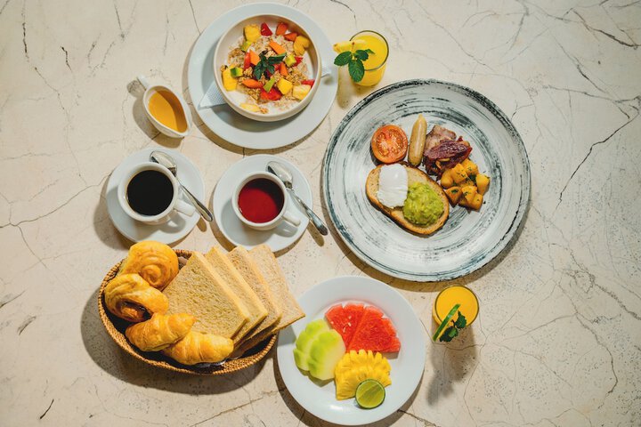 Breakfast/Coffee Service 37 of 50