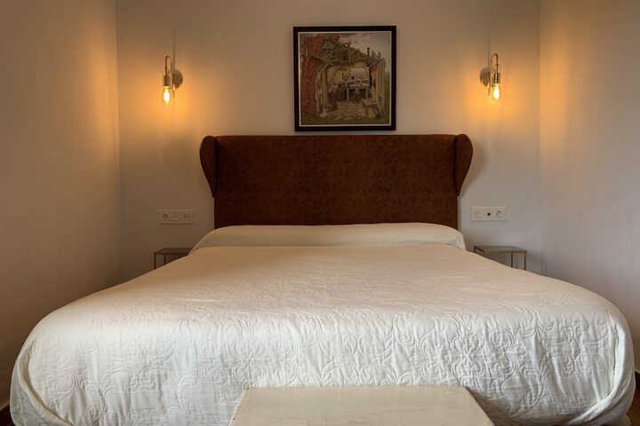 Room 42 of 74