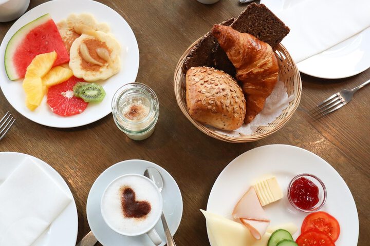 Breakfast/Coffee Service 98 of 112
