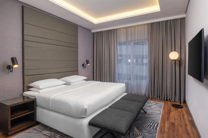 Room 18 of 87