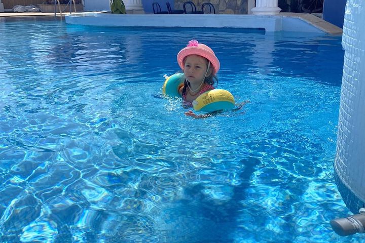 Pool 18 of 40