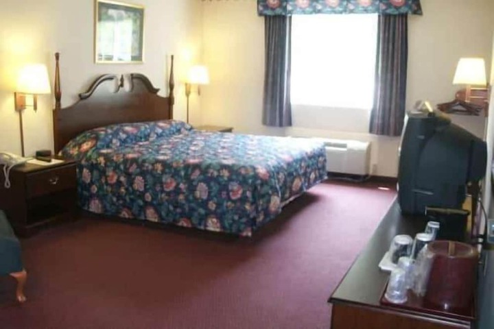 2 Queen Beds (4 of 5)