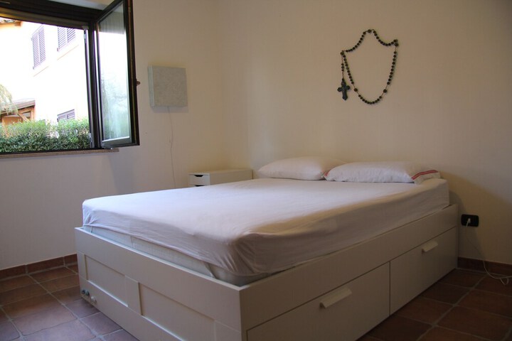 Room 100 of 172