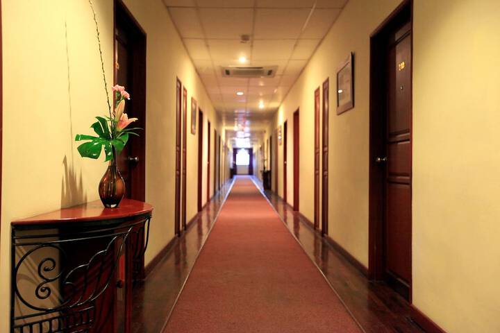 Ballroom/Hall 113 of 116