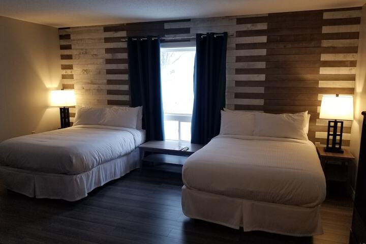 Room 9 of 25