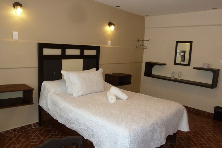 Room 7 of 48
