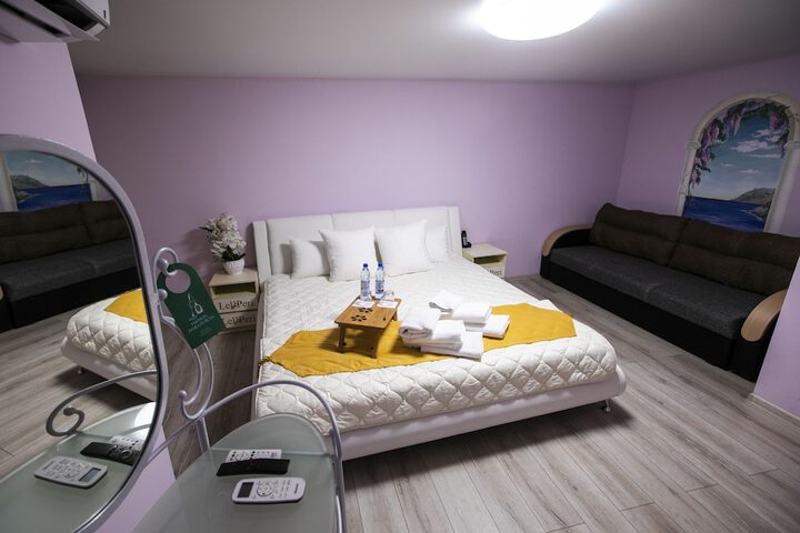 Room 16 of 57