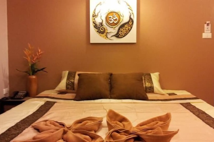 Room 14 of 40
