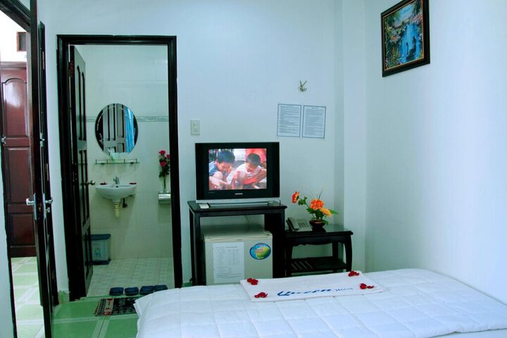 Photo 3