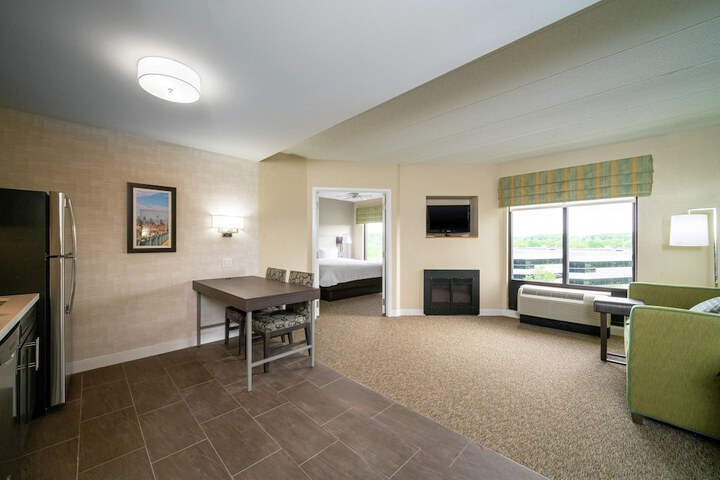 Standard | King Bed (16 of 17)