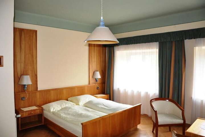 Room 12 of 57