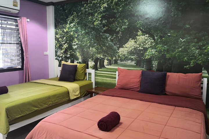 Room 6 of 19