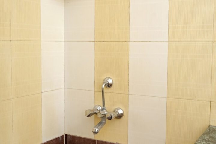 Room 52 of 159