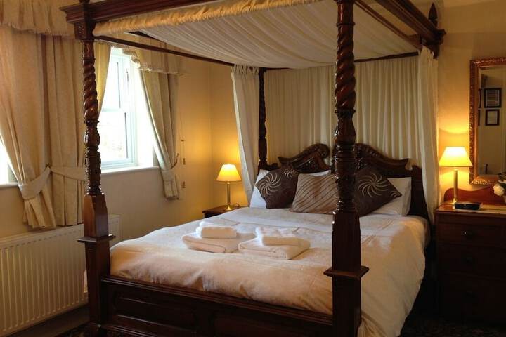 Room 3 of 19