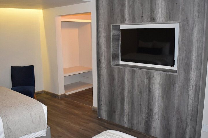 Room 11 of 70