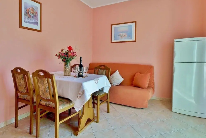 Room 2 of 13