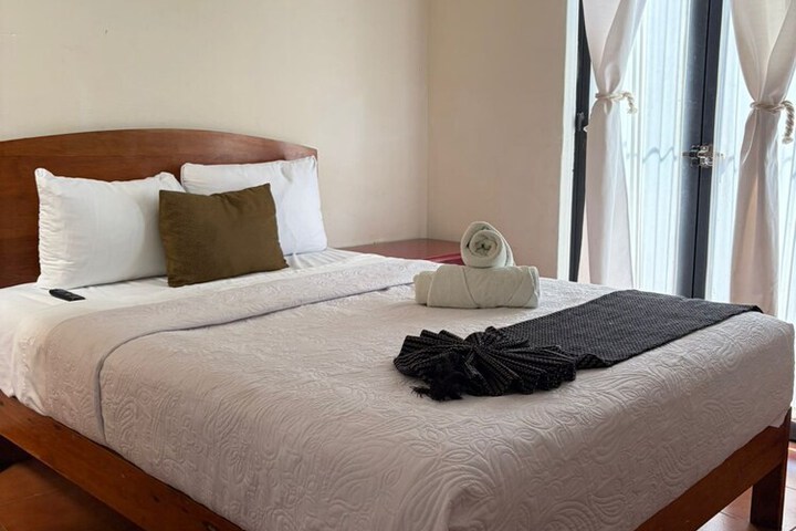 Room 165 of 242