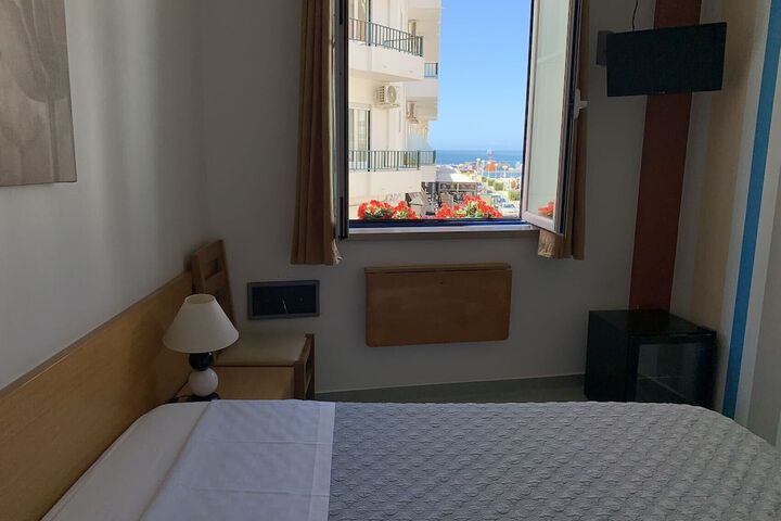 Room 39 of 85