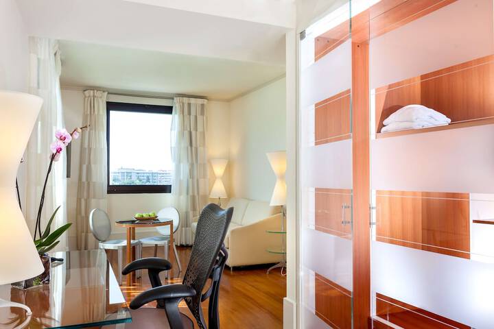 Room 13 of 53