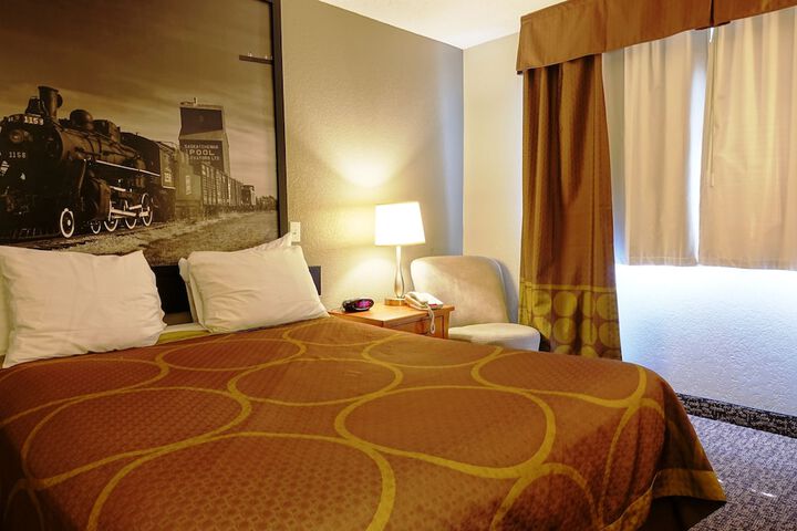 Room 18 of 47