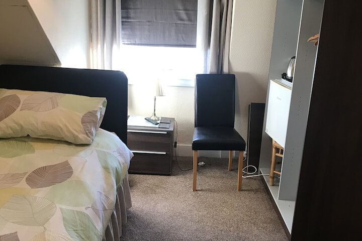 Room 3 of 12