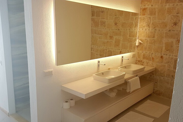 Bathroom Interior Photo