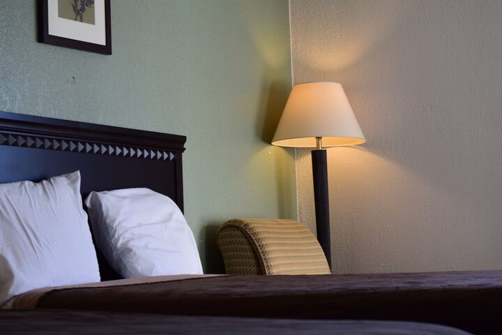 1 King Bed (9 of 11)