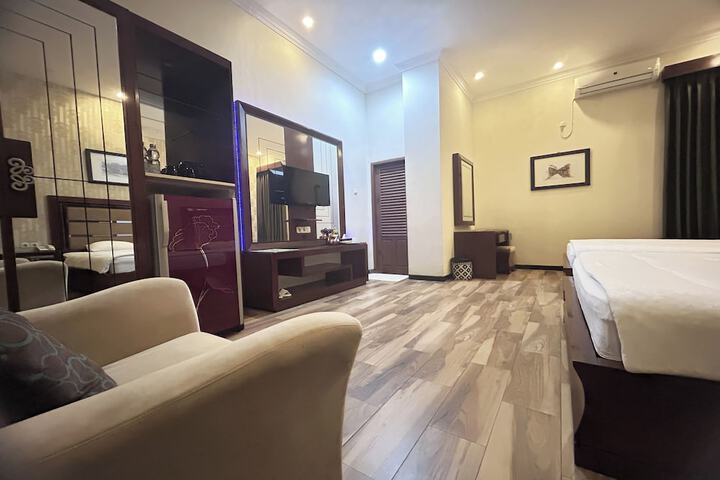 Room 30 of 61
