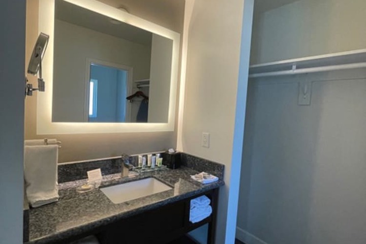 Room 29 of 43