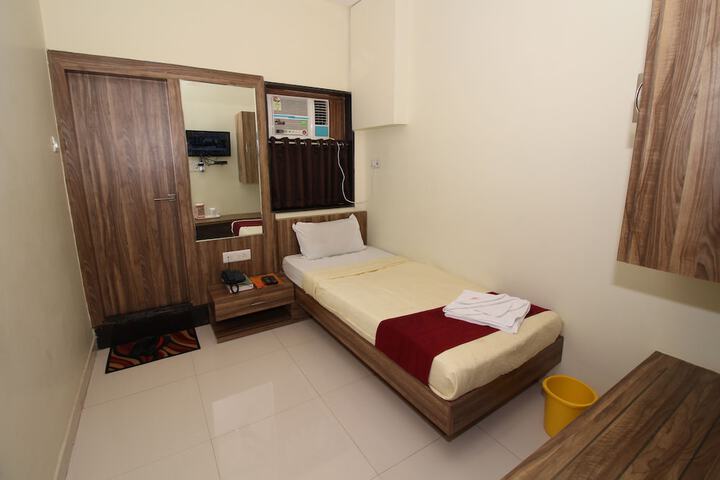 Room 32 of 56
