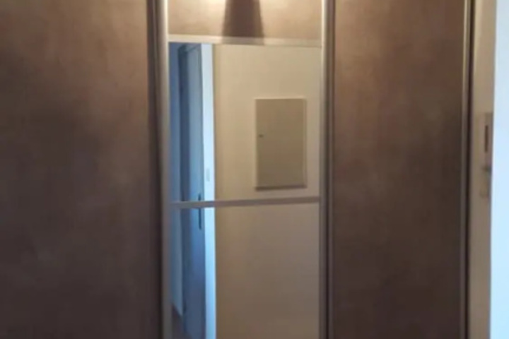 Room 5 of 14