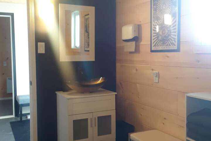 Room 8 of 23