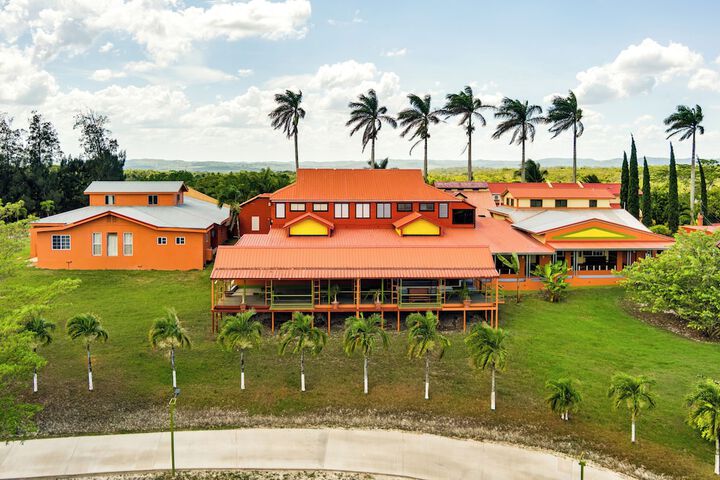 Photo of Hill Garden Resort Hotel
