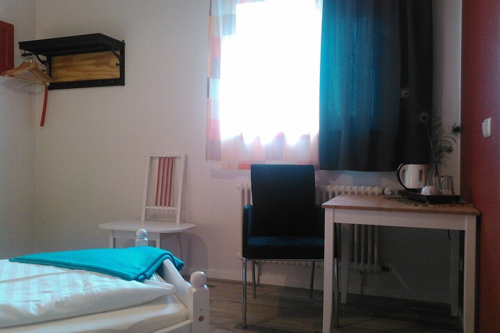 Room 15 of 35
