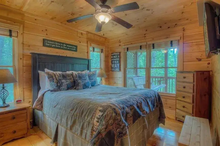 Room 2 of 14
